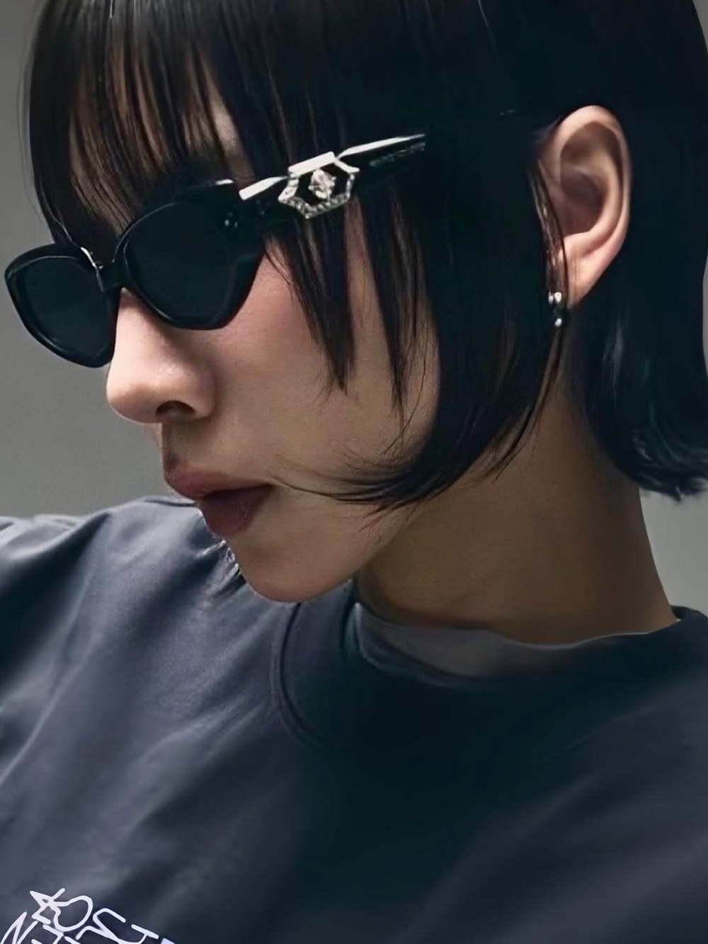 Gentle Monster Ruvy Van 01 Non-Rx Sunglasses in Black/Black